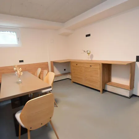 Leni 1 Апартаменты